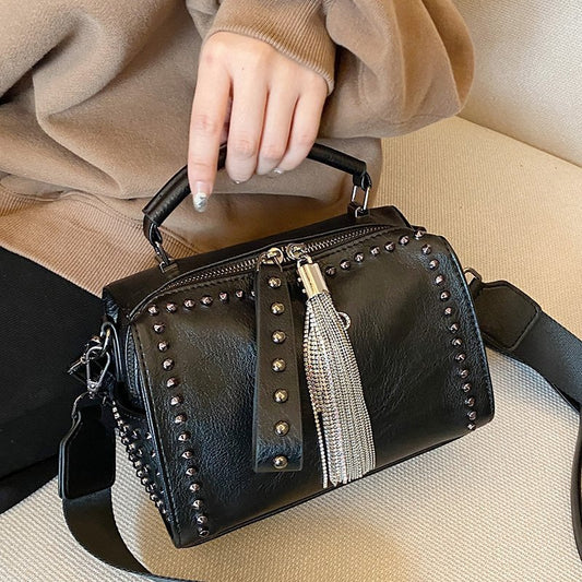 Nina Black Crossbody Shoulder Bag - Savge Charmz