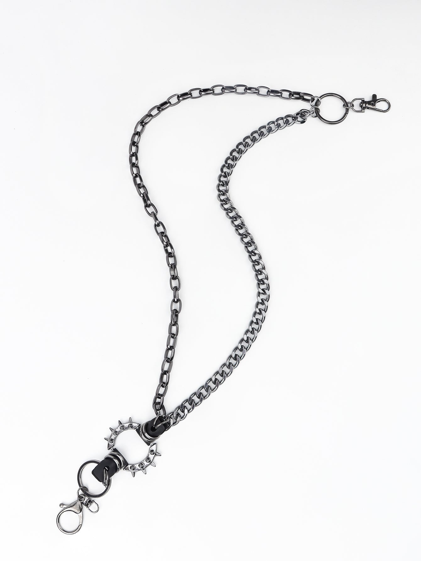 Double chain link wallet chain made of black aluminum with spiked ring and lobster clasps, 13.8 to 17.7 inches long