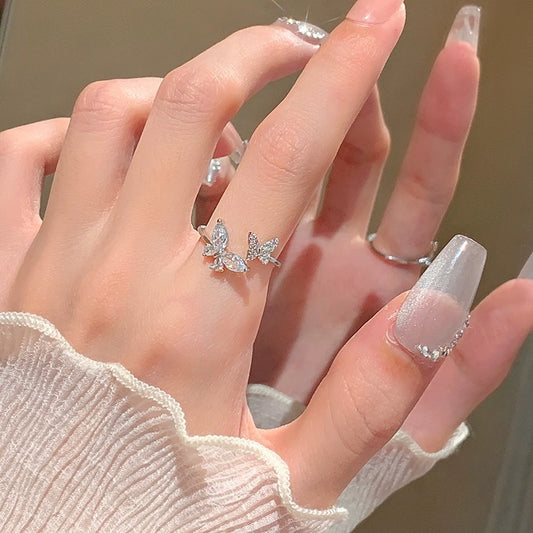 Open Butterfly Ring Light Luxury
