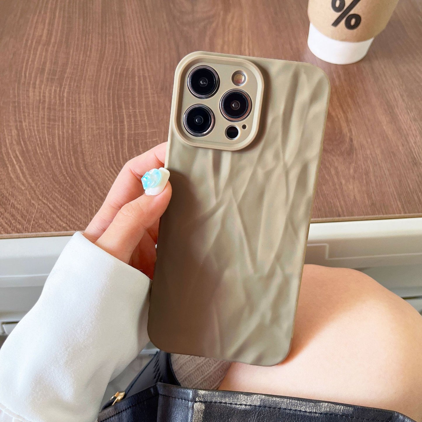 Funda de Teléfono Lisa Plisada Mate