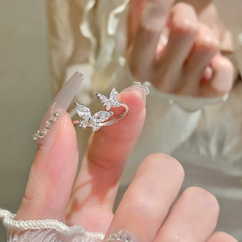 Open Butterfly Ring Light Luxury