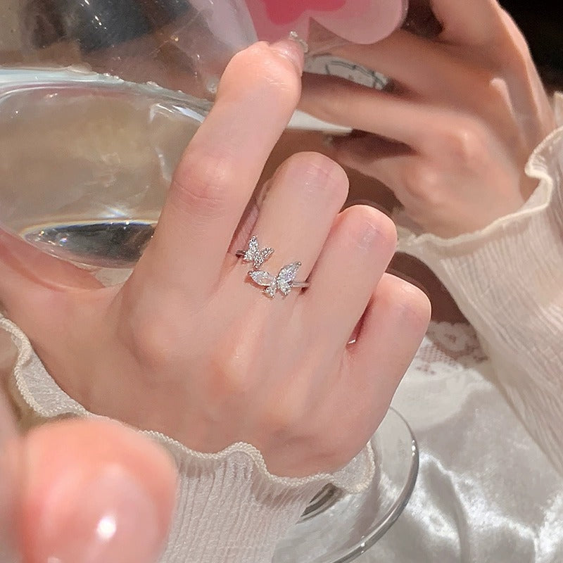 Open Butterfly Ring Light Luxury